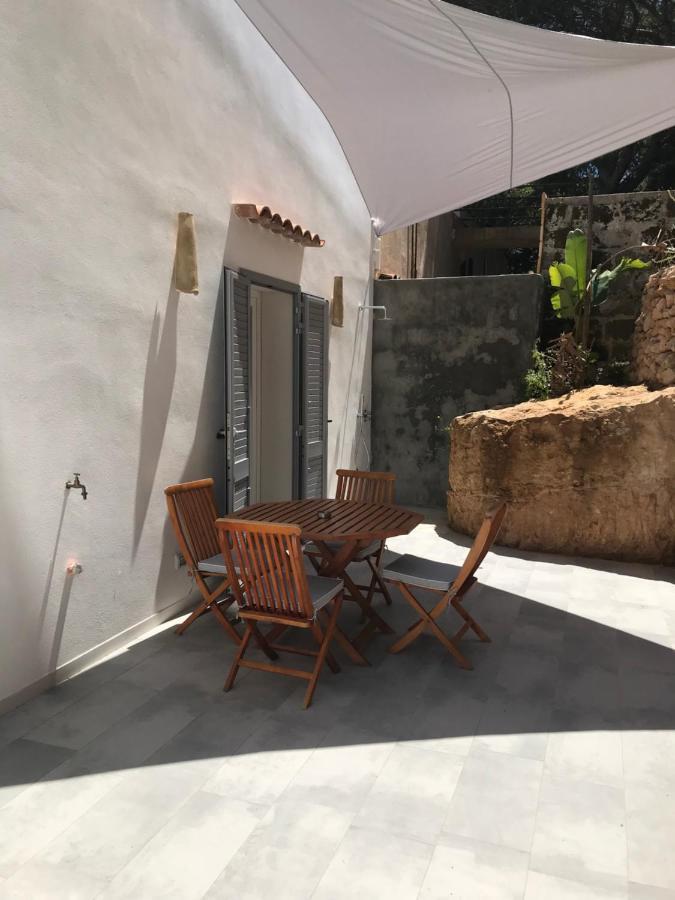 Dimora Delle Tonnare Hotel Favignana Buitenkant foto